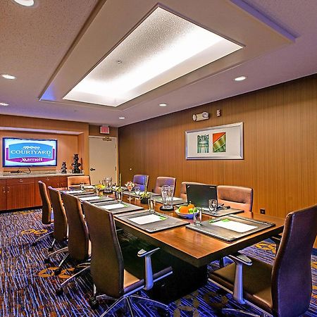 Hotel Courtyard By Marriott Frederick Negocio foto