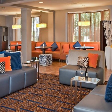 Hotel Courtyard By Marriott Frederick Restaurante foto
