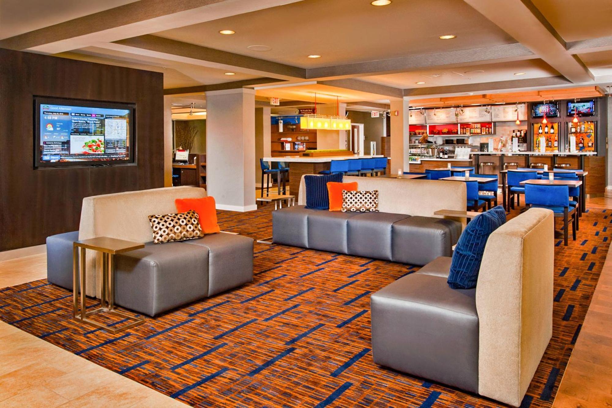 Hotel Courtyard By Marriott Frederick Exterior foto
