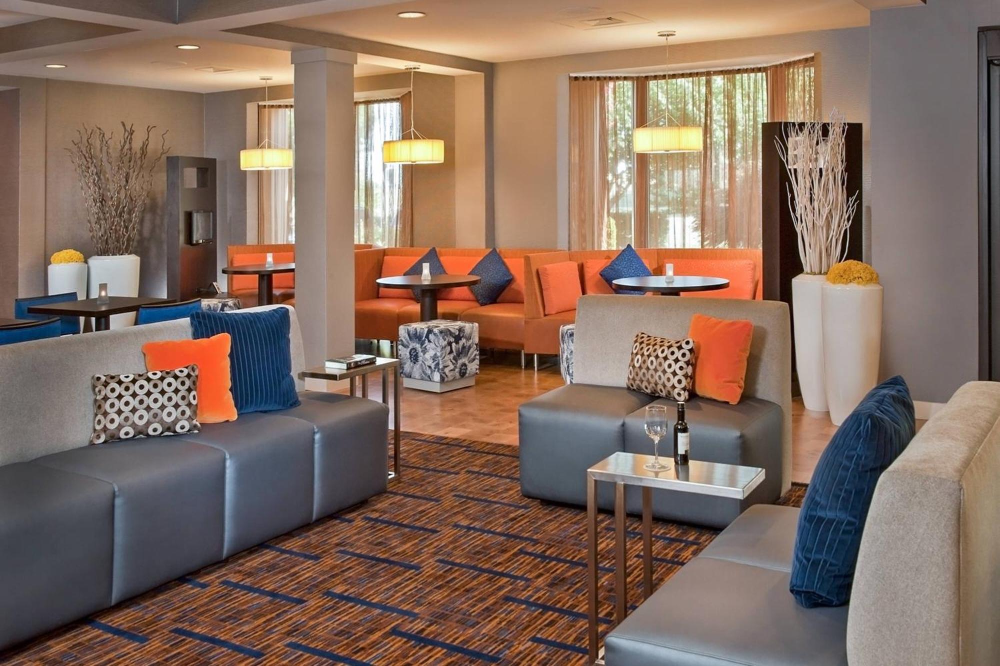 Hotel Courtyard By Marriott Frederick Restaurante foto